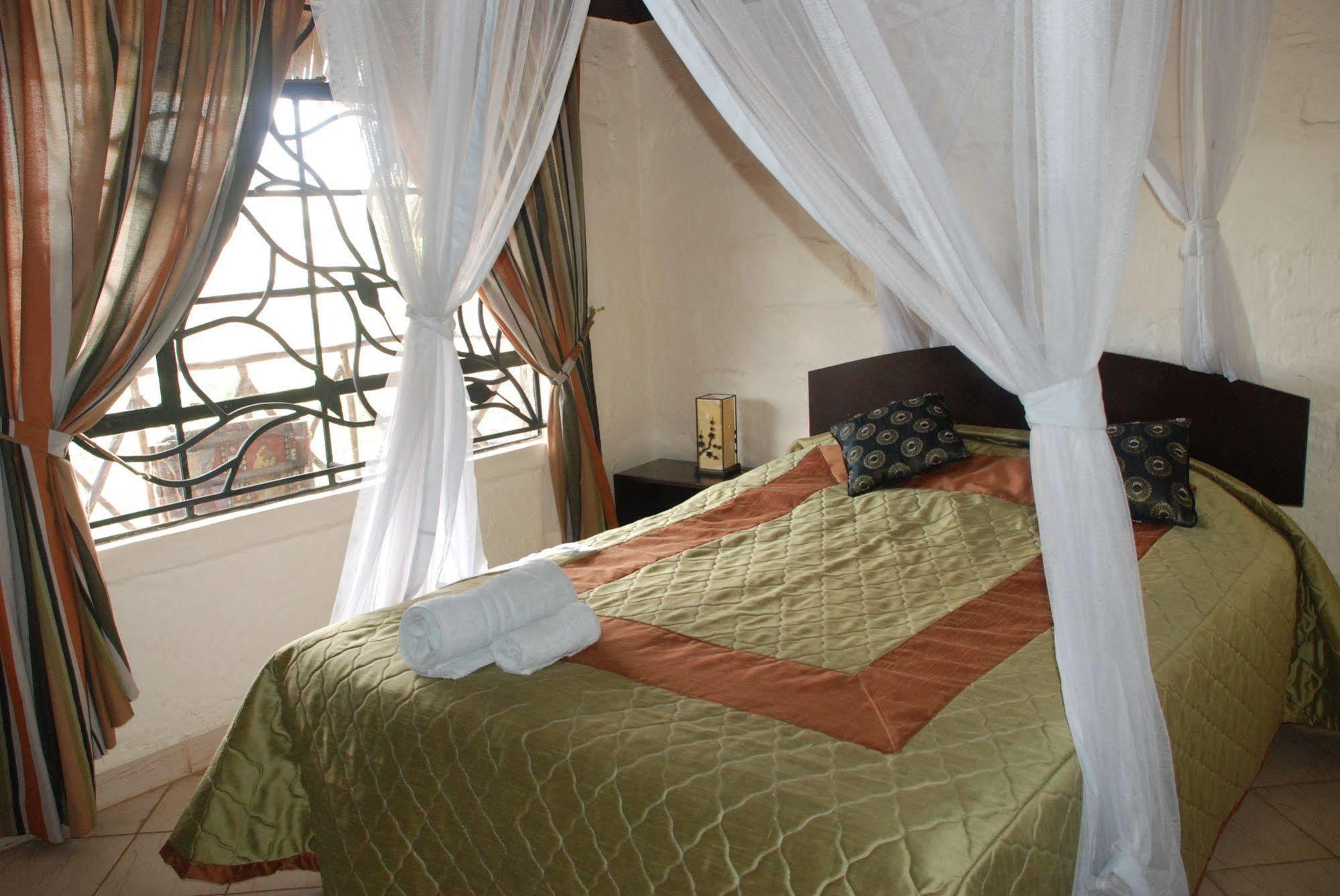 Osoita Lodge Nairobi Bagian luar foto